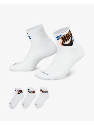 Nike Everyday Plus Cushioned