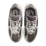Nike V5 RNR cave stone/black/college grey