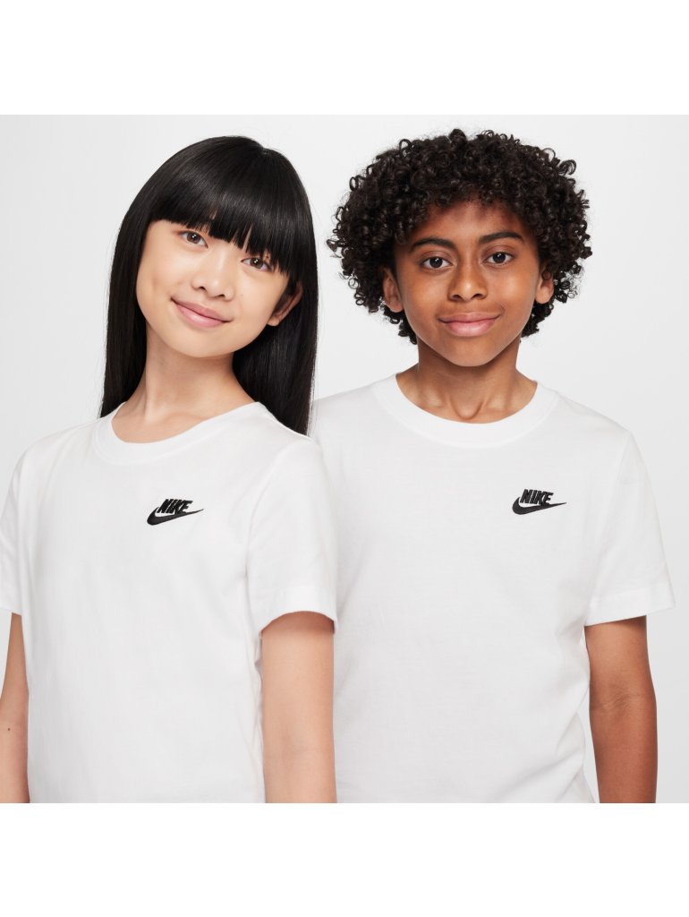 Nike Sportswear Older Kids' T-Shirt white