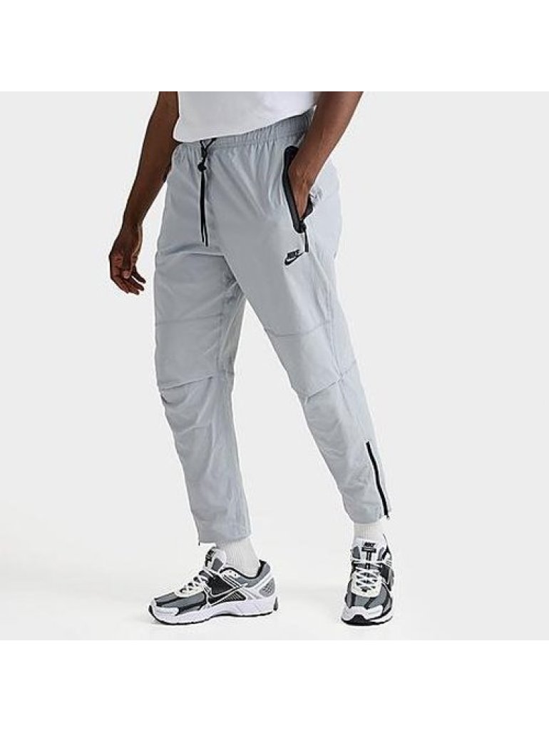 Nike M Tech Woven Trousers light blue/black