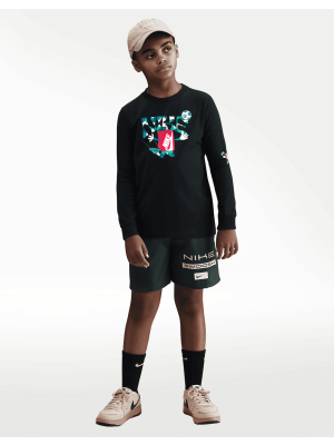 Nike Sportswear Older Kids' Long-Sleeve T-Shirt black