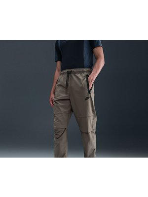 Nike M Tech Woven Trousers cave stone/black