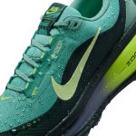 Nike Vomero 18 Gore-Tex seaweed/barely volt/cannon