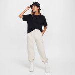 Nike Sportswear Essential Loose Fit Older Kids' (Girls') T-Shirt black