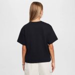 Nike Sportswear Essential Loose Fit Older Kids' (Girls') T-Shirt black